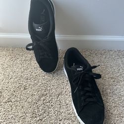 Puma Unisex Smash V2 Low-Top Sneakers - Size 10