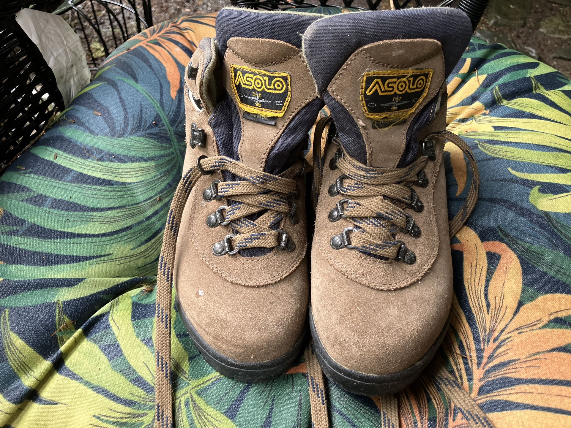 Aslo Hiking Boots Size 6 Women’s