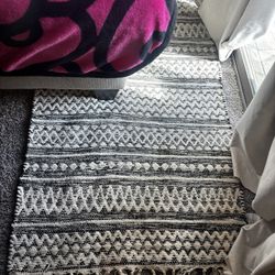 Rug
