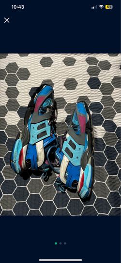Balenciaga track 1