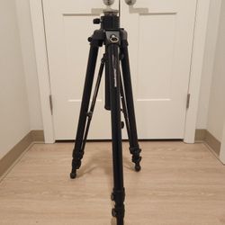 Geared Tripod Manfroto