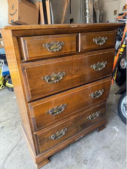 4-Draw Solid Wood Dresser