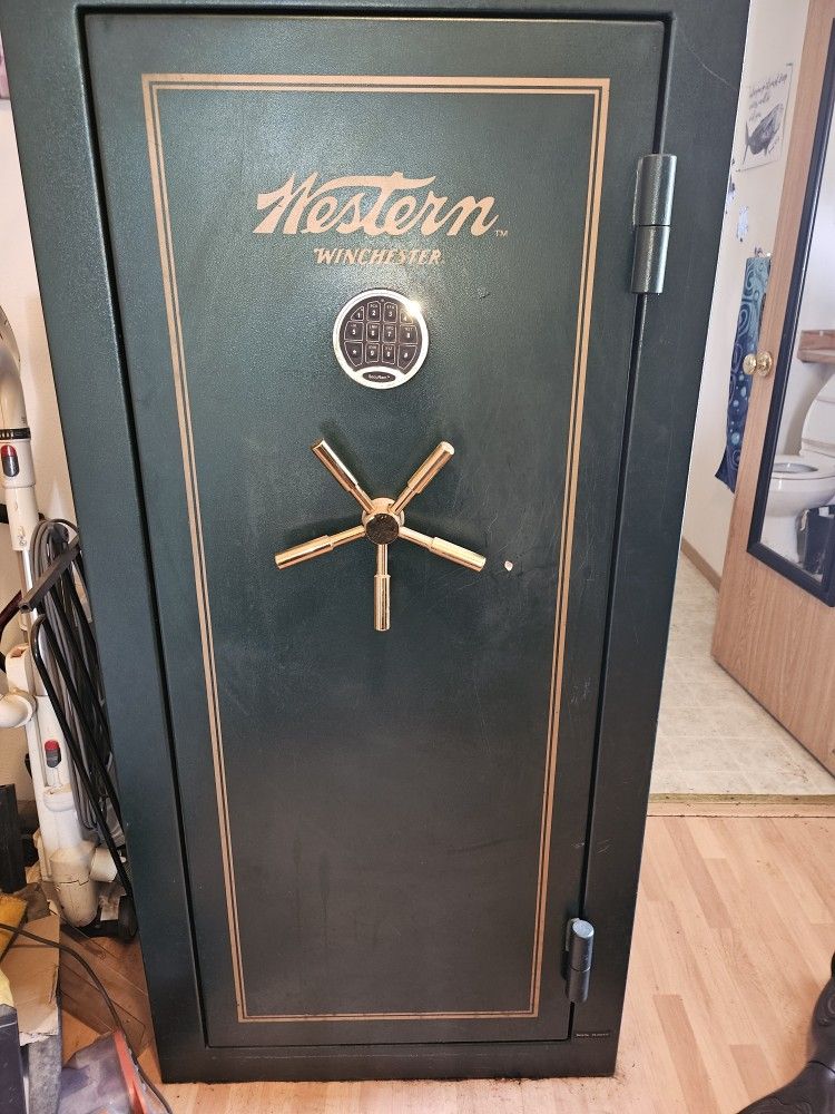 Get It Fast! Western Winchester Fireproof Safe