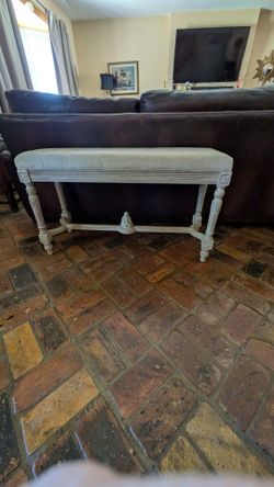 Couch console