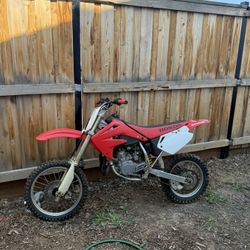 2005 Cr85