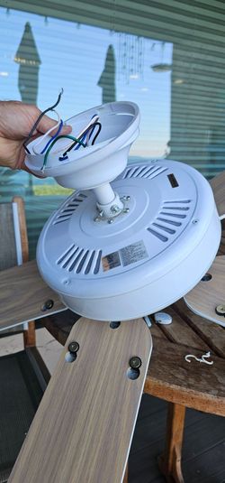 Hampton Bay ceiling fan