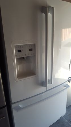 French doors refrigerator Electrolux