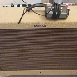 FENDER BLUES DELUXE RE-ISSUE AMPLIFIER