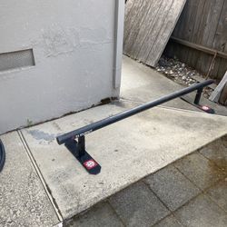 element skate round rail $120 OBO