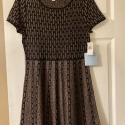 NEW WITH TAGS! CeCe Holiday Dress Black/Gold Size: Woman’s Medium