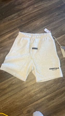 Light oat essentials shorts (Size: M-L