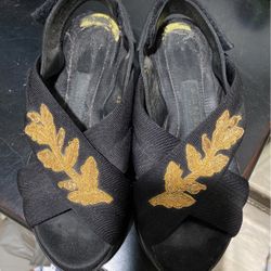 Burberry Sandals size 35