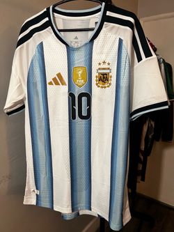 Messi Jersey size L/XL available🇦🇷Message me if interested