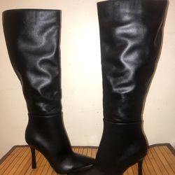 Women’s Boots Knee- High Solid Black Full Length zipper Side / Size US 6 