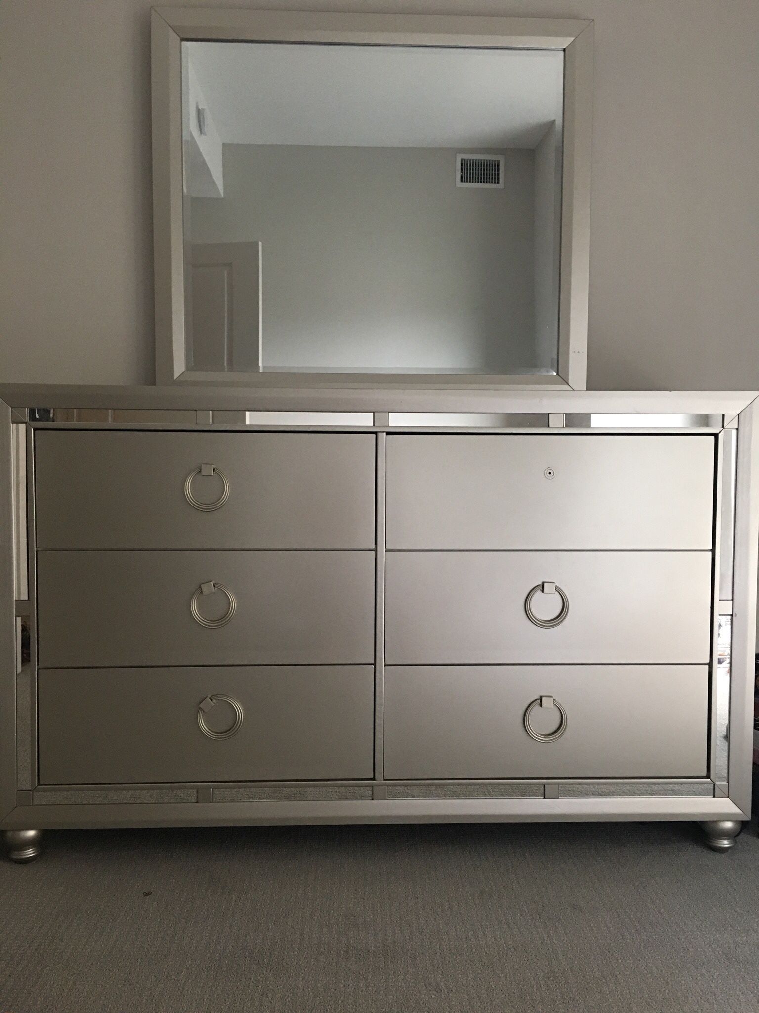 6 drawer bedroom dresser with mirror