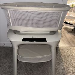 4moms MamaRoo Sleep Bassinet – Gently Used 