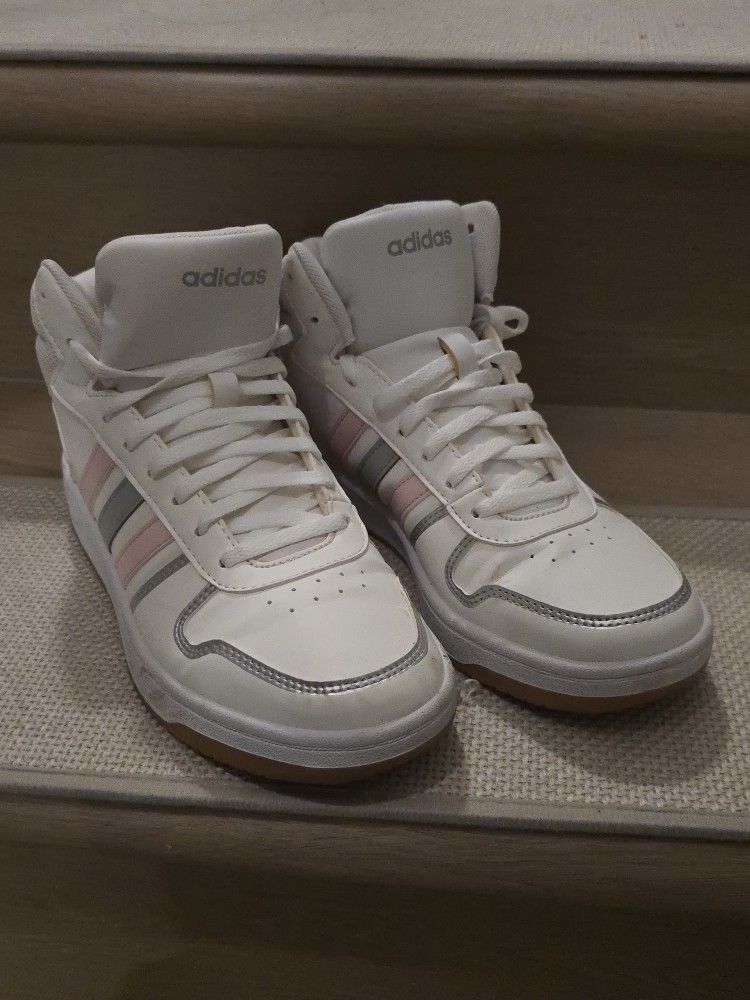 Adidas Women’s Mid Sneakers (Size 7.5 / EU 38)