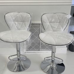 Adjustable Bar Table And Bar Stools