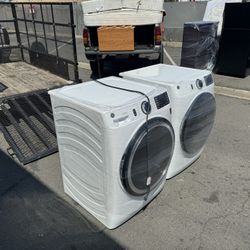 Washer And Dryer Set $599