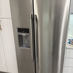Maytag Stainless Steel Refrigerator 