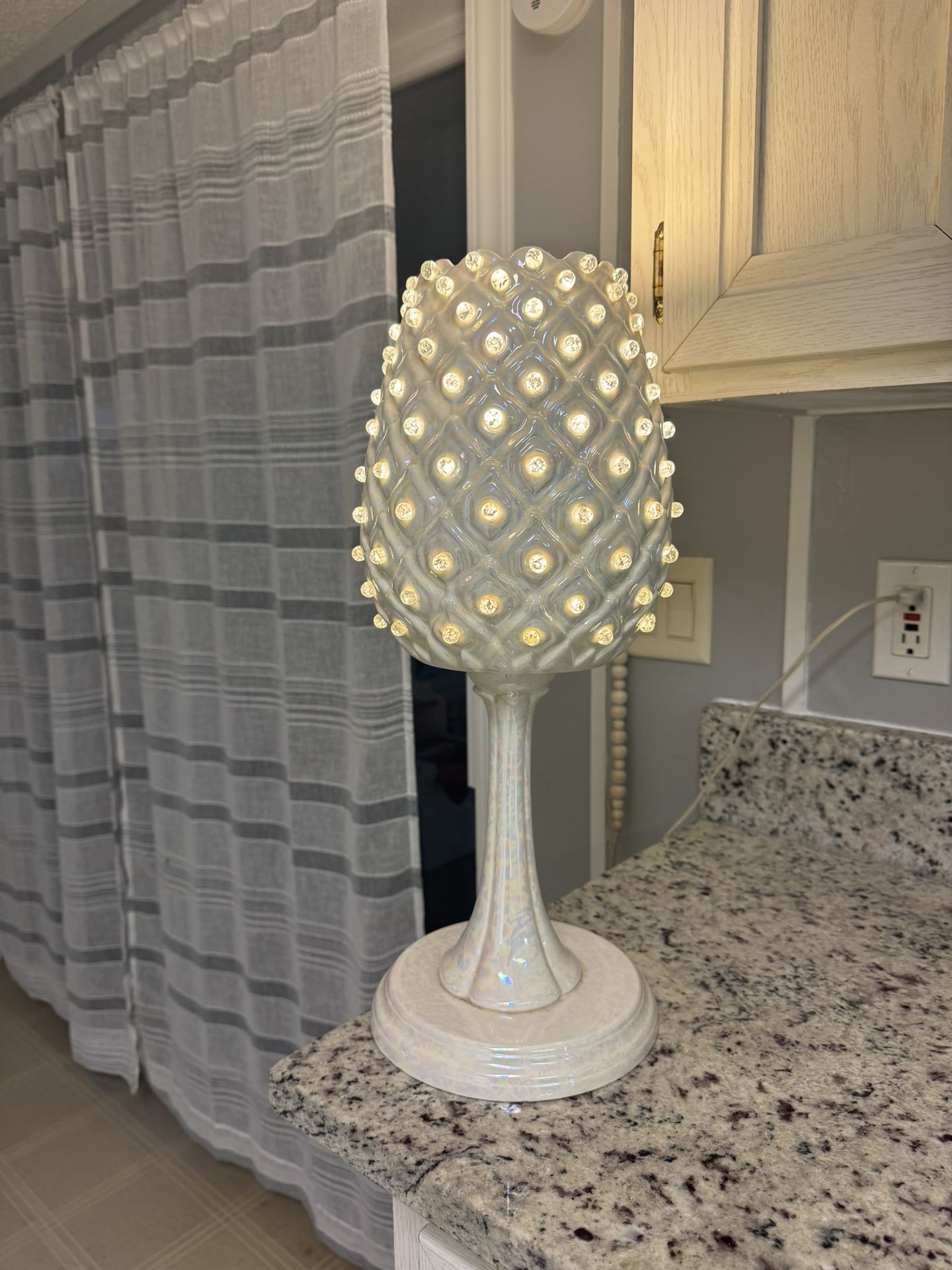 Vintage White Ceramic Lamp 