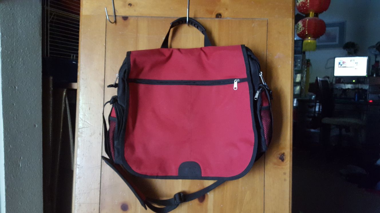 Red/black shoulder backpack