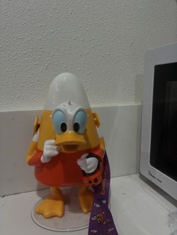 Donald Duck Candy Corn Cup Glow in the dark