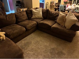 Couch set