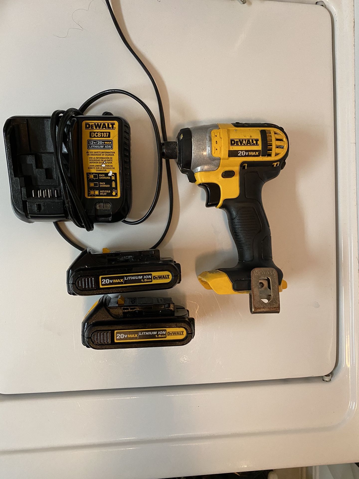 20v dewalt impact drill