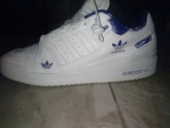 Adidas Tennis Shoe's