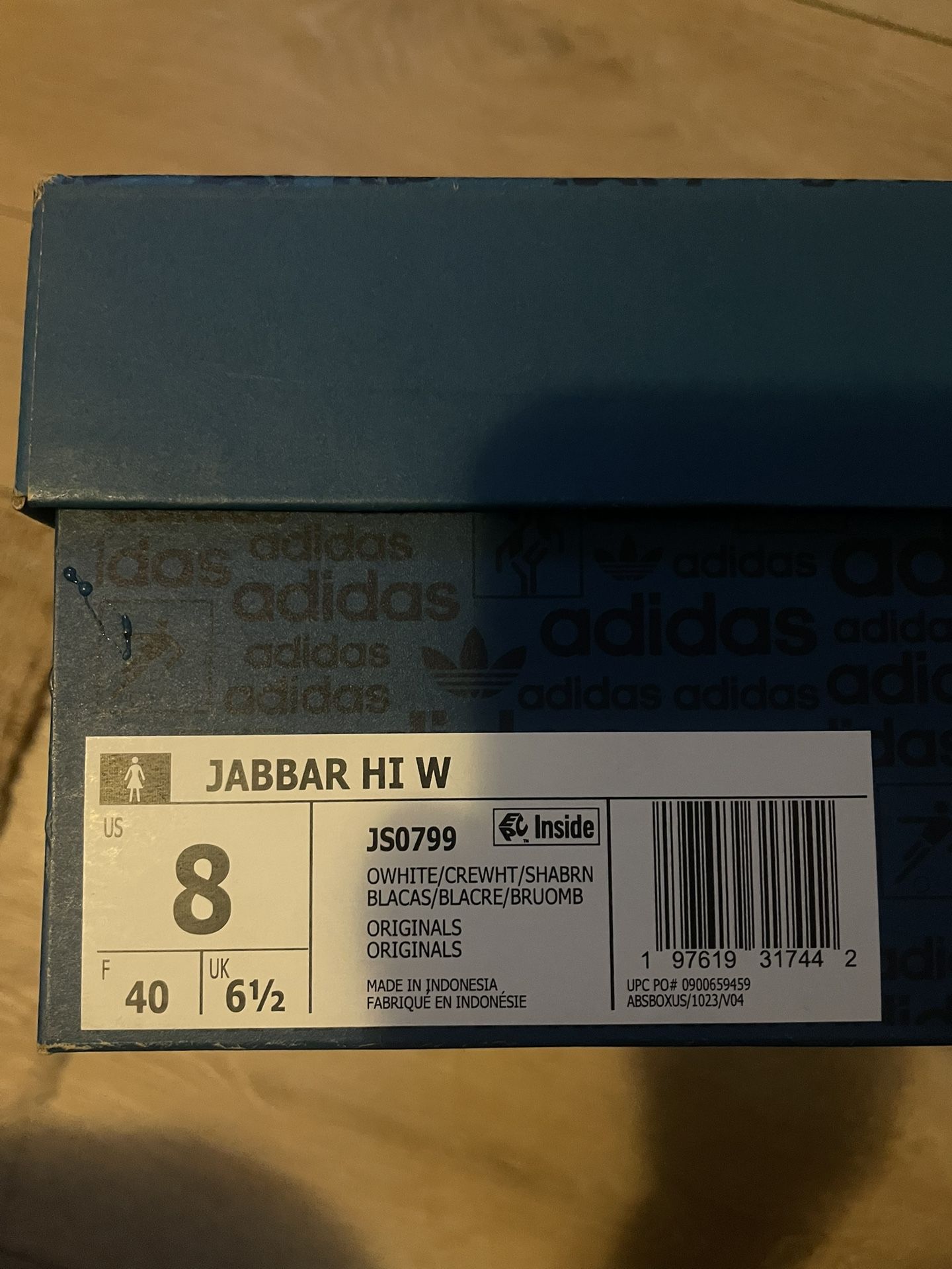Jabbar Hi-Top Adidas (8 & 8.5W)