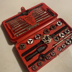 Snap On Tap & Die Set