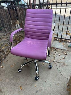 Height adjustable office chair