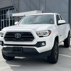 2018 TOYOTA TACOMA SR5 V6
