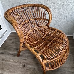 Pier1 rattan/wicker lounge chair