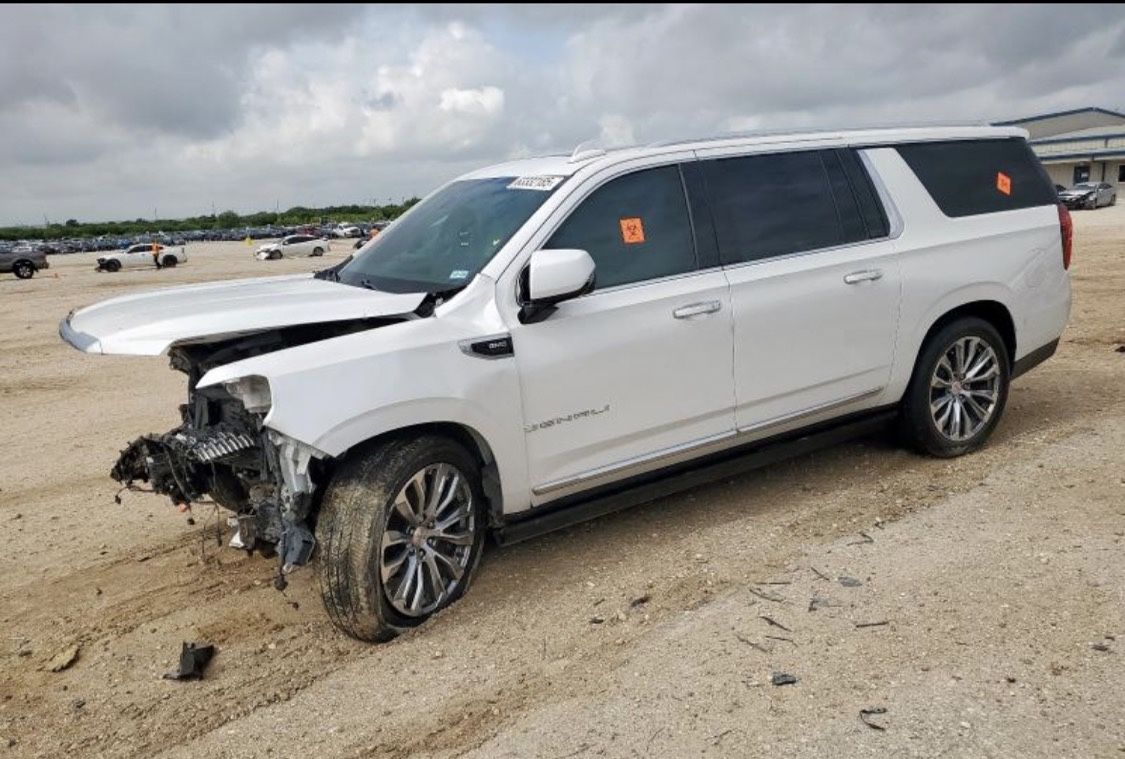 GMC Yukon Denali For Parts Only!!!