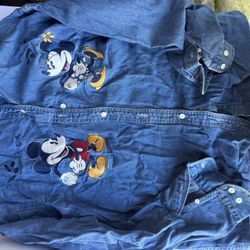 Vintage Disney Store Embroidered Mickey Mouse L Size Shirt