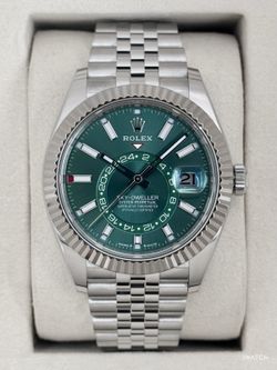 2025 Rolex Sky-Dweller 336934 | Jubilee Bracelet | Green Dial | Complete Set