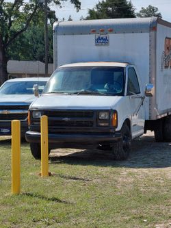 2001 Chevy 3500 Box Truck