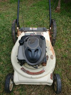 MTD TRADESMAN LAWN MOWER DE PUSH PRENDE BI N Y TRABAJA BI N NO