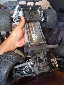 Traxxax truck body 2of them