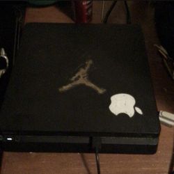 PlayStation 4 Slim