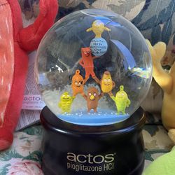Actos plush toys & snowglobe