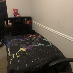 Twin Bed 