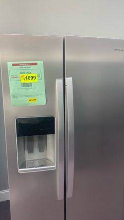Whirlpool 28.7-cuff Standard-Depth 36-in Wide Side by Side Refrigerator with Ice Maker , Water and Ice Dispenser (Fingerprint Resistant Stainless Fini
