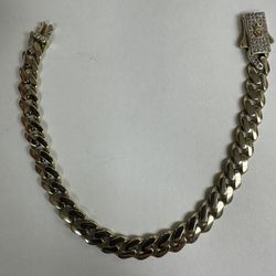 14k “Monaco” Style Bracelet With Clear Stones 