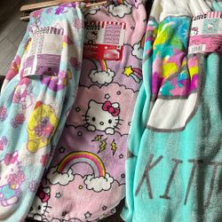 Hello Kitty blankets 50 x 70