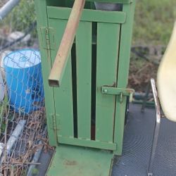 Straw manual pine straw baler