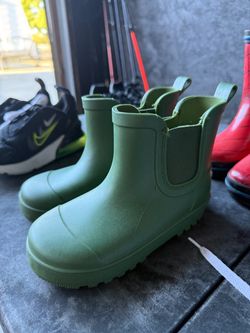 Bear paw toddler rain boots