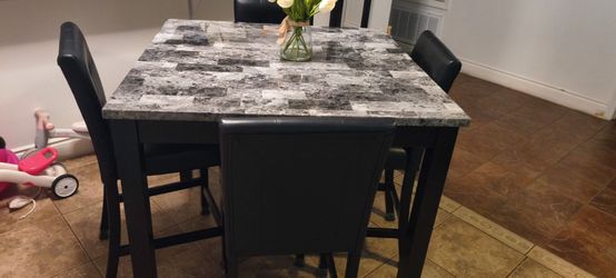 5 piece Dining room